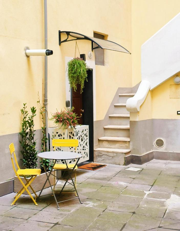 In Urbs Lägenhet Salerno Exteriör bild