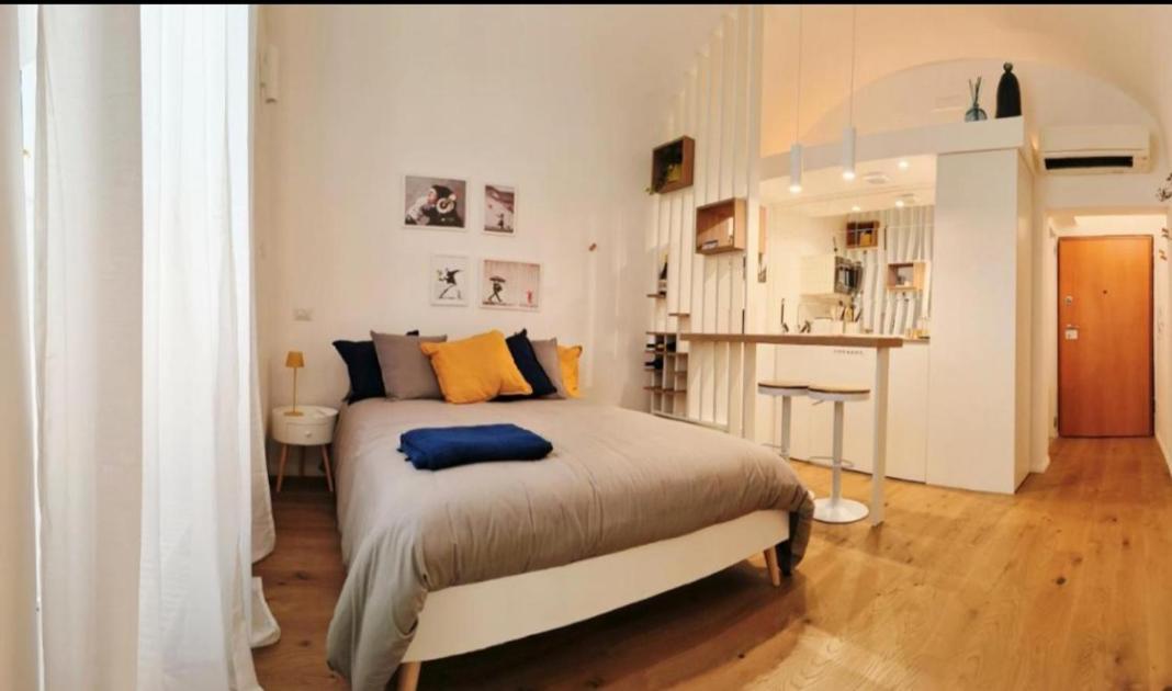 In Urbs Lägenhet Salerno Exteriör bild